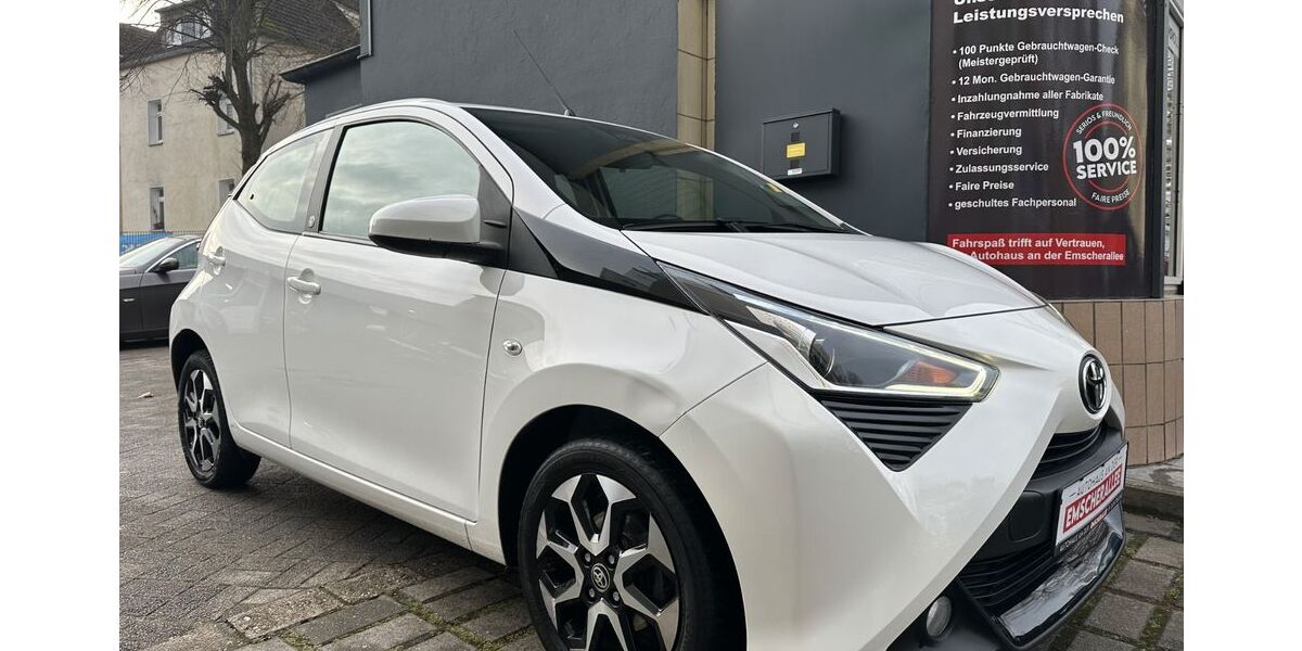 Toyota Aygo (X) 79.391 km 9.380 &euro; Dortmund 44369