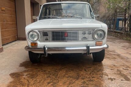 Lada 1200