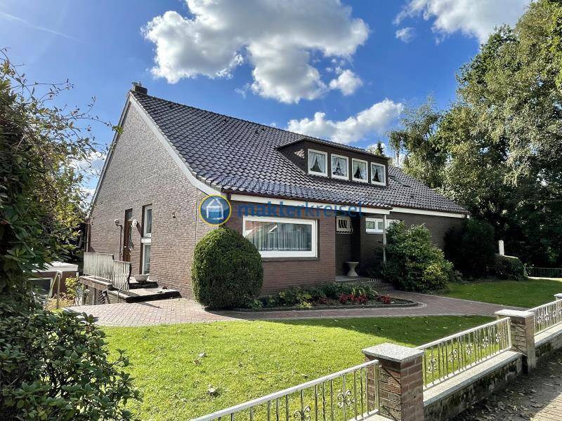 Innenstadt: Geräumige Büro- oder Praxisflächen (mit BetreiberWohnung)