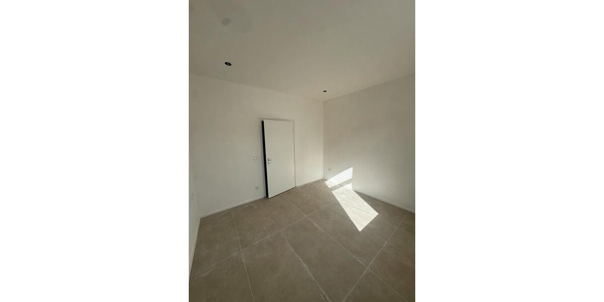 Erdgeschoßwohnung Hennef (Sieg) - 2 Zimmer, 65 m&sup2;, 1.000&euro; | Angebot:25407468