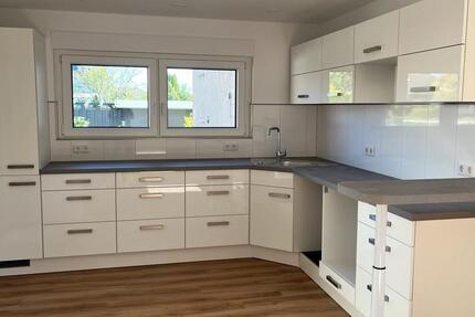 Haus Hohenhameln - 5 Zimmer, 140 m&sup2;, 1.340&euro; | Angebot:25176697