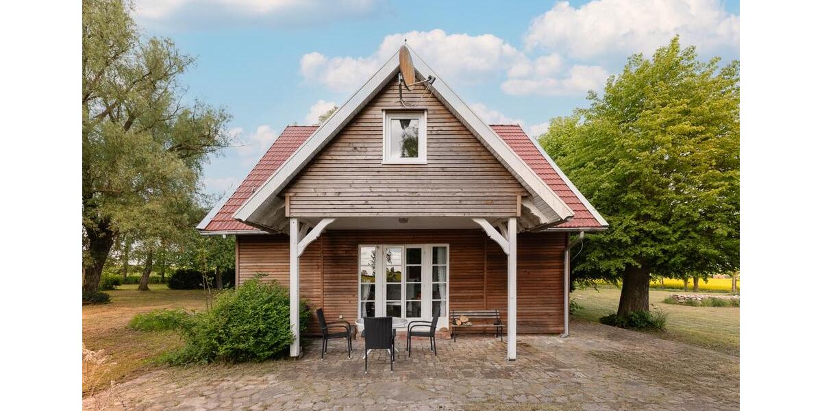 Ländliches Holzhaus Grundstücksfläche 7.000 m² 2 zimmer