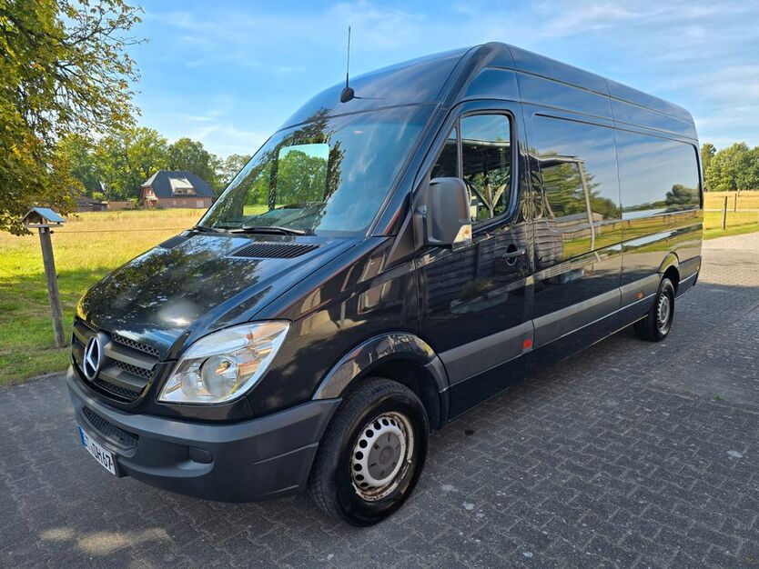 Mercedes-Benz Sprinter 299.167 km 12.500 € Schloß Holte-Stukenbrock 33758