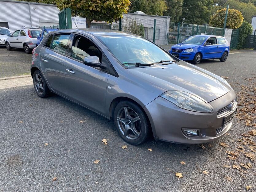 Fiat Bravo 148.000 km 2.299 € Herten 45701