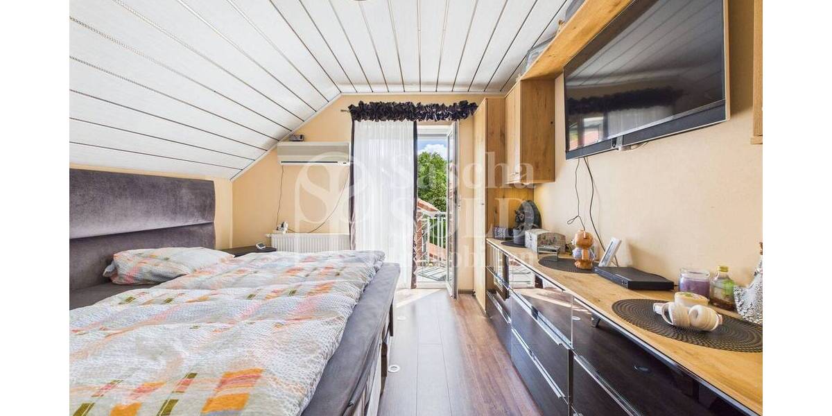 Freistehendes Einfamilienhaus mit Pool, Sauna und PV-Anlage - Viel Platz & Komfort in ruhiger Lage - Einfamilienhaus Ottweiler Lautenbach | Angebot:26897065