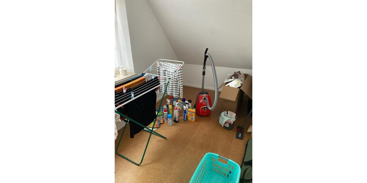 Dachgeschoßwohnung Zetel - 3 Zimmer, 80 m&sup2;, 620&euro; | Angebot:26322898