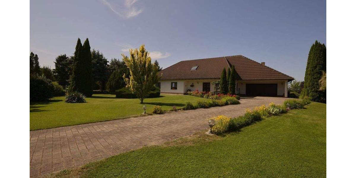 Einfamilienhaus Treuenbrietzen - 6 Zimmer, 277 m&sup2;, 695.000&euro; | Angebot:25540213