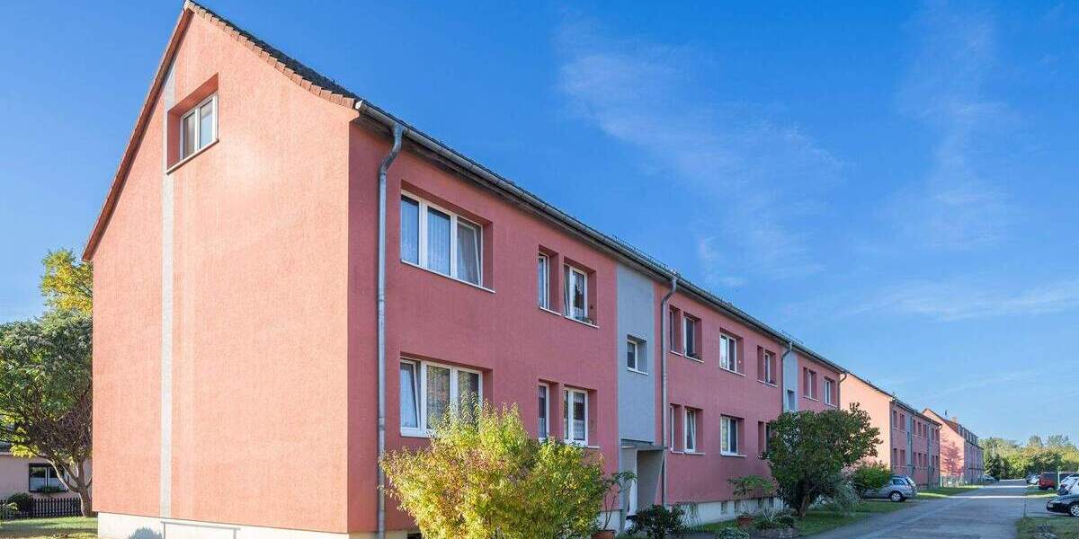 Etagenwohnung Schorfheide Lichterfelde - 2 Zimmer, 49 m&sup2;, 100.000&euro; | Angebot:25712046