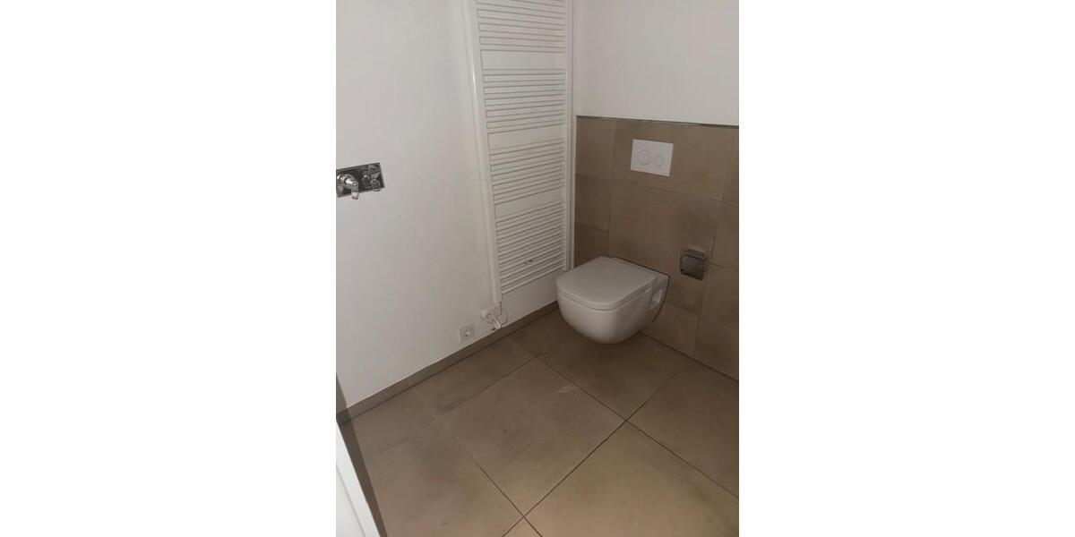 Erdgeschoßwohnung Bergisch Gladbach - 1 Zimmer, 41 m&sup2;, 680&euro; | Angebot:24117876