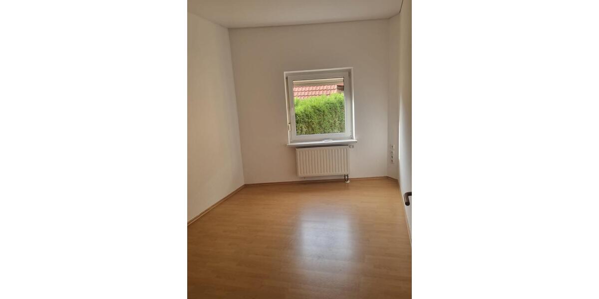 Reihenhaus Bergrheinfeld - 5 Zimmer, 105 m&sup2;, 1.200&euro; | Angebot:25395205