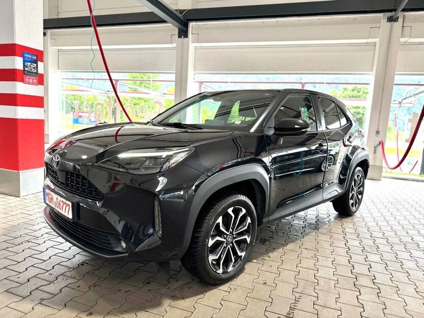 Yaris
