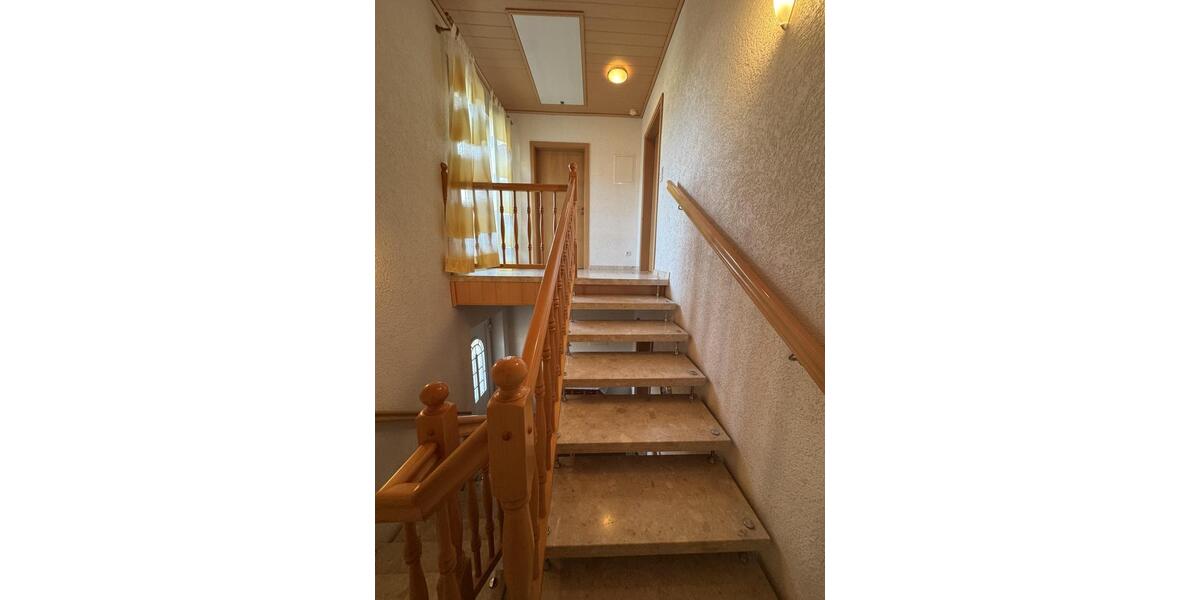 Mehrfamilienhaus, Wohnhaus Haina (Kloster) - 5 Zimmer, 166 m&sup2;, 1.600&euro; | Angebot:26319502