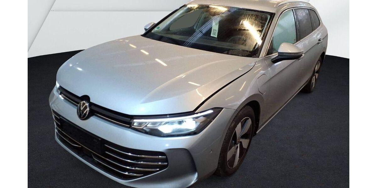 VW Passat 25.495 km 35.370 &euro; Neutraubling 93073