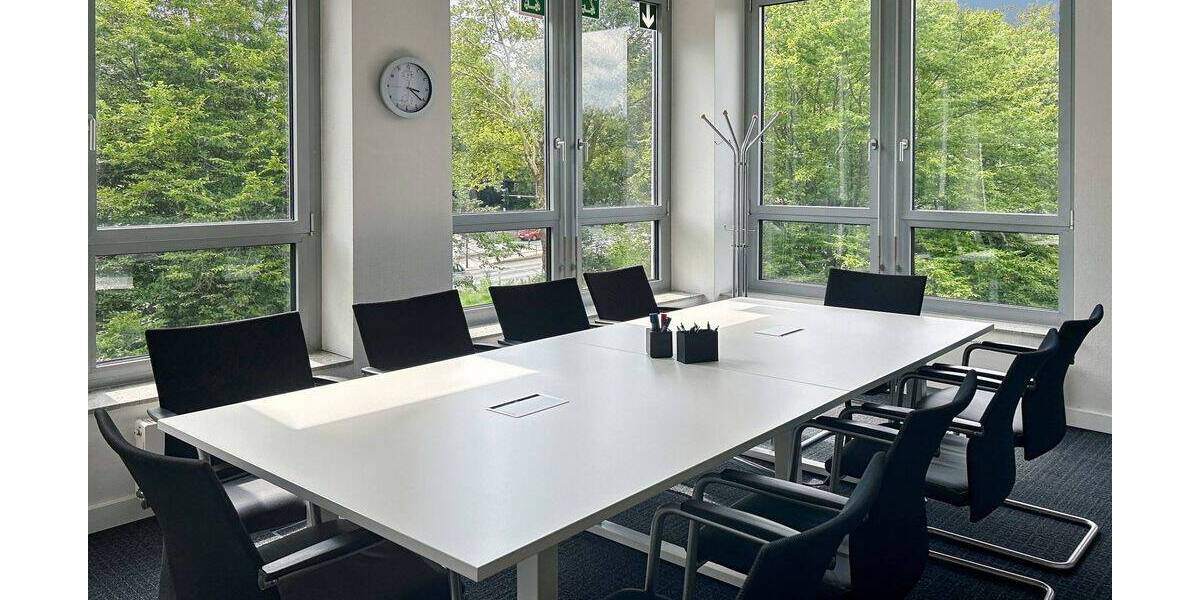 Privater Büroraum für 4 Personen 20 sqm in HQ Ruhrallee zimmer