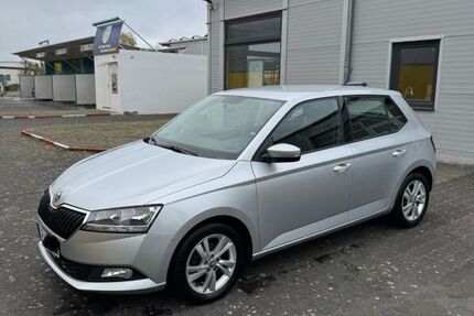 Skoda Fabia 73.000 km 11.999 € Lippstadt 59557