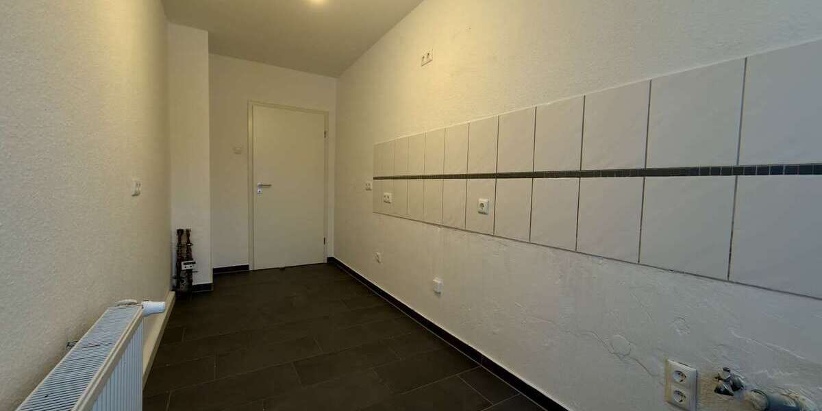 Attraktive 3,5-Zimmer-Wohnung im 2. Obergeschoss mit optionaler Garage - Etagenwohnung Essen Stadtbezirk III | Angebot:25537279