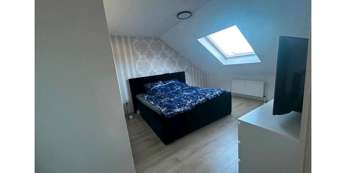 Dachgeschoßwohnung Wesendorf - 3 Zimmer, 65 m&sup2;, 700&euro; | Angebot:26057777