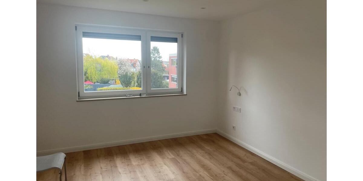 Etagenwohnung Bad Vilbel - 4 Zimmer, 96 m&sup2;, 1.999&euro; | Angebot:26326807