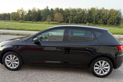Seat Leon 158.513 km 10.000 &euro; Burghausen 84489