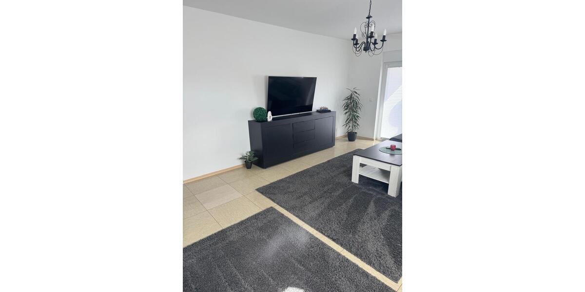 Etagenwohnung Sontra - 2 Zimmer, 75 m&sup2;, 450&euro; | Angebot:26225874