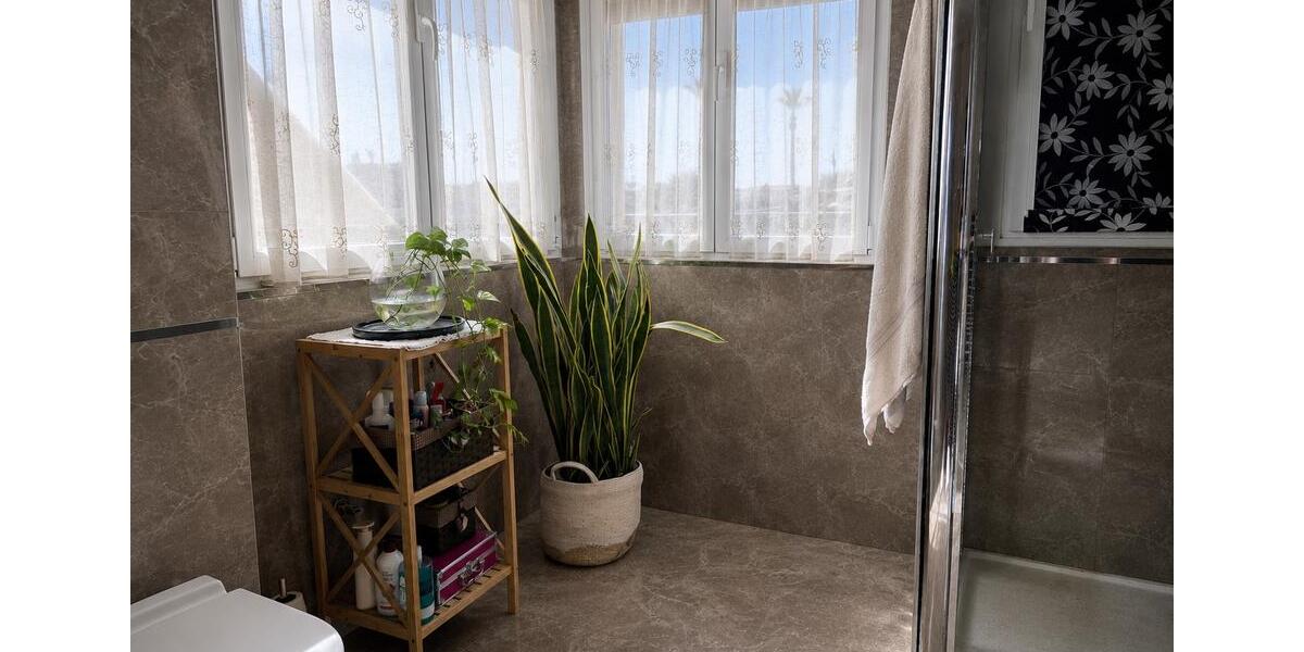 Erdgeschoßwohnung Grünwald - 4 Zimmer, 170 m&sup2;, 850.000&euro; | Angebot:26754713