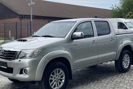 Toyota Hilux 173.000 km 18.900 € Berlin 12681