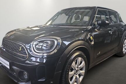 Mini Countryman SE (Cooper) 52.243 km 24.980 &euro; München 80687