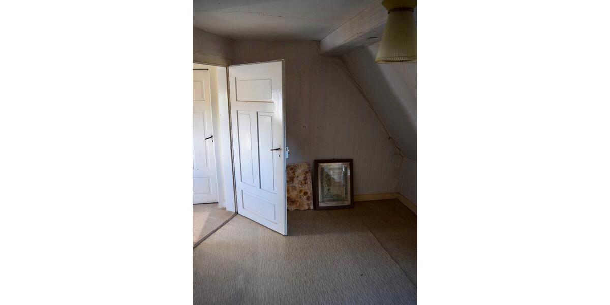 Einfamilienhaus Kastellaun - 7 Zimmer, 110 m&sup2;, 99.000&euro; | Angebot:27005558