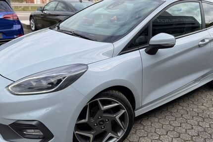 Ford Fiesta 211.000 km 9.590 &euro; Konz 54329