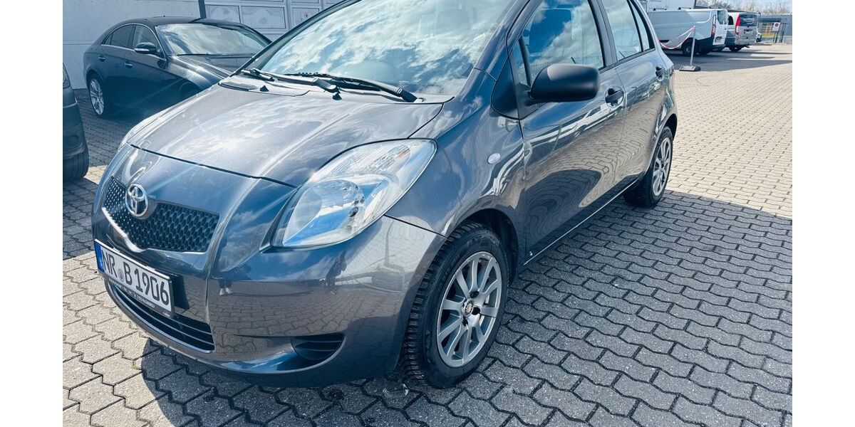 Toyota Yaris 157.000 km 4.190 &euro; Neuwied 56566