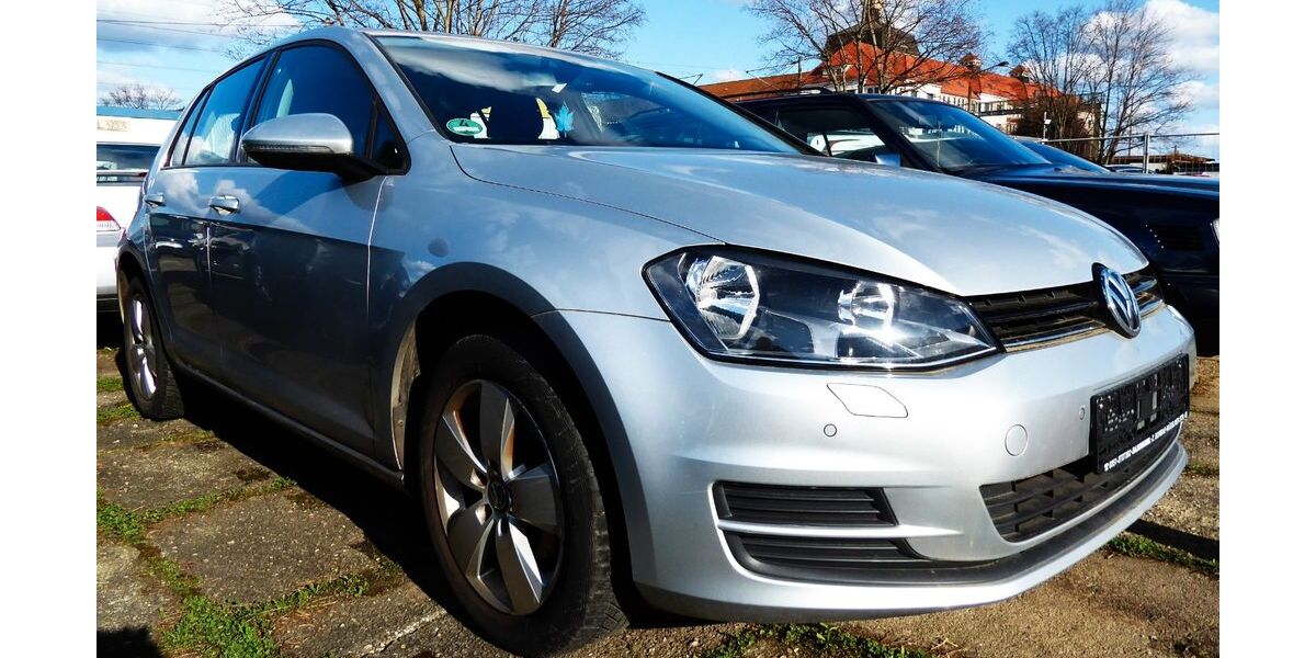 VW Golf 46.420 km 11.900 &euro; Dresden 01237