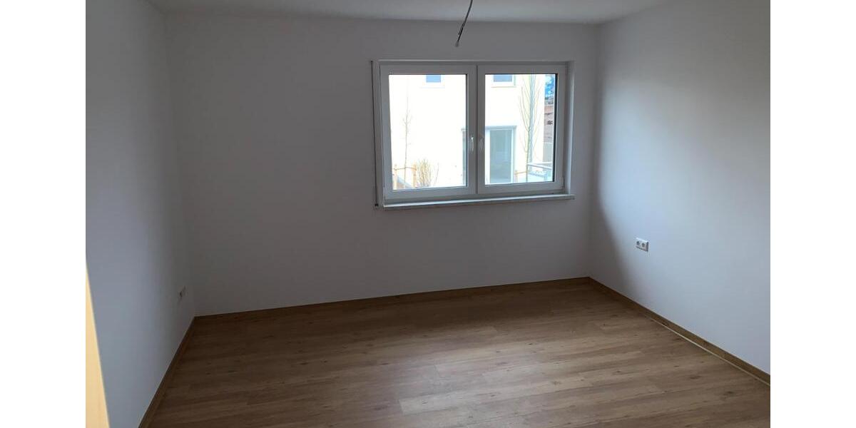 Etagenwohnung Bad Rodach - 4 Zimmer, 136 m&sup2;, 1.280&euro; | Angebot:24756986