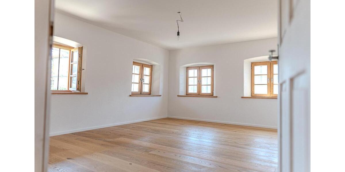 Einfamilienhaus Vogtareuth - 5 Zimmer, 155 m&sup2;, 2.225&euro; | Angebot:26562954