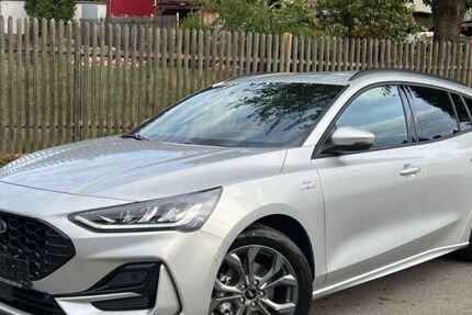 Ford Focus 5.500 km 23.100 € Wald-Michelbach 69483