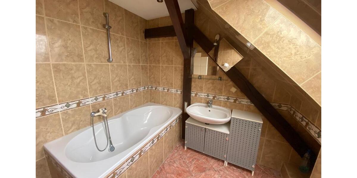 Dachgeschoßwohnung Dessau-Roßlau Brambach - 3 Zimmer, 66 m&sup2;, 360&euro; | Angebot:26649249