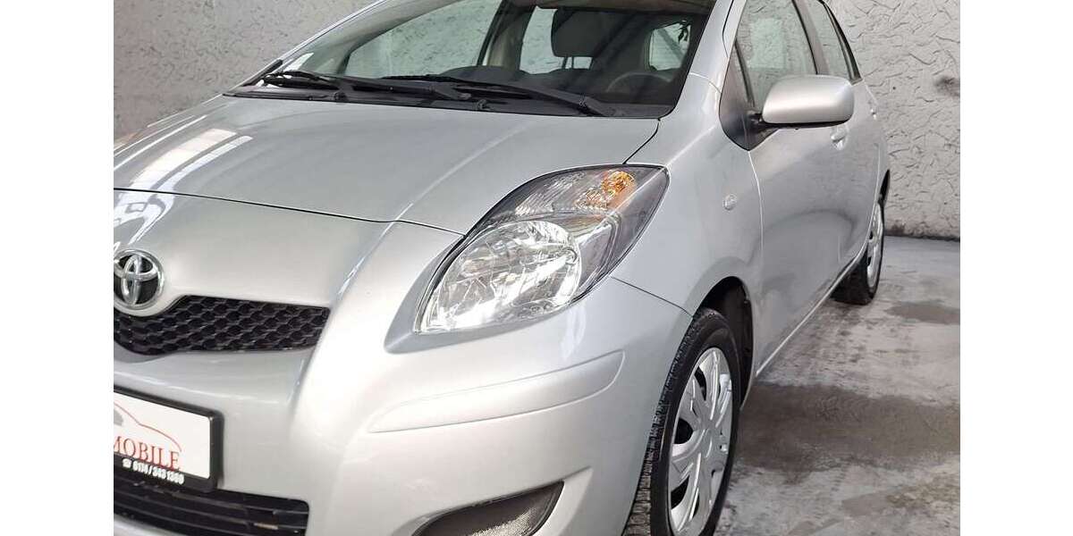 Toyota Yaris 63.000 km 5.995 &euro; Reutlingen 72770