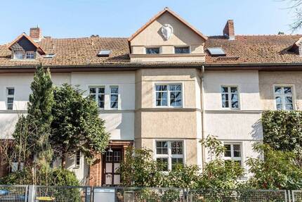 Haus Berlin Lichterfelde - 8 Zimmer, 280 m&sup2;, 1.100.000&euro; | Angebot:26309580