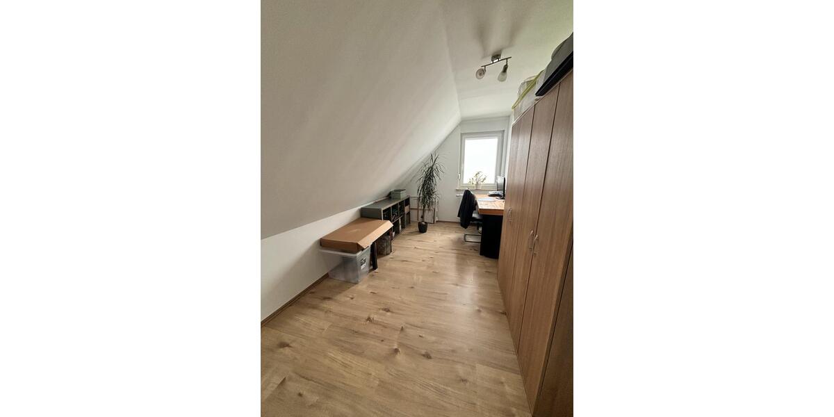 Etagenwohnung Spenge - 3 Zimmer, 80 m&sup2;, 800&euro; | Angebot:25924152
