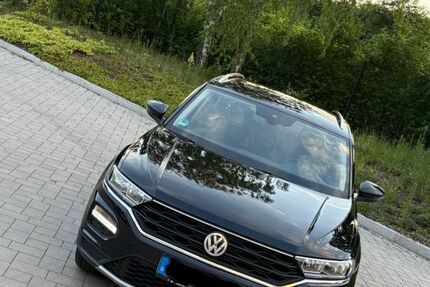 VW T-Roc 150.255 km 12.490 &euro; München 81543