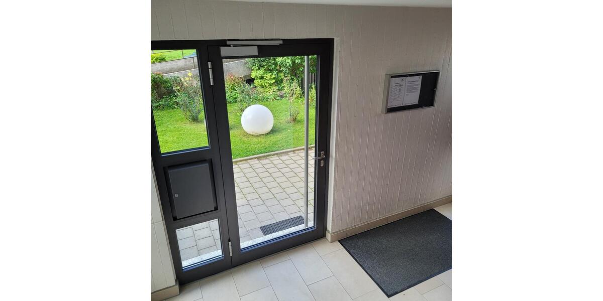 Etagenwohnung Villingen-Schwenningen Schwenningen - 3 Zimmer, 81 m&sup2;, 805&euro; | Angebot:26091641