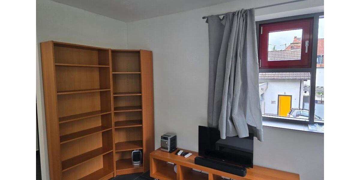 Etagenwohnung Saarbrücken West - 1 Zimmer, 43 m&sup2;, 650&euro; | Angebot:26047348