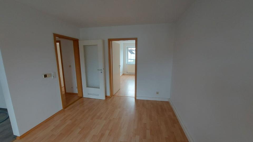 Etagenwohnung Weiden in der Oberpfalz - 3.5 Zimmer, 67 m&sup2;, 184.000&euro; | Angebot:26886383