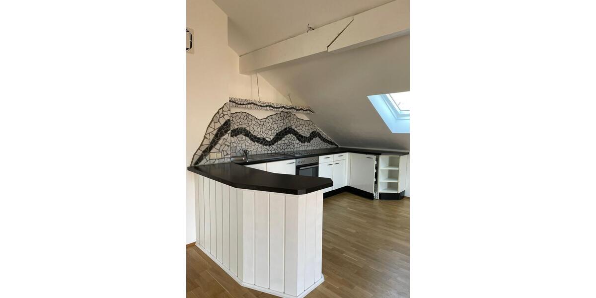 Dachgeschoßwohnung Simbach am Inn - 2 Zimmer, 75 m&sup2;, 600&euro; | Angebot:26302590
