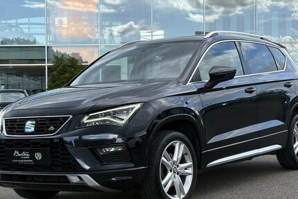 Seat Ateca FR KAMERA/NAVI/CARPLAY/KEYLESS/SHZ/AHK/DSG 113.916 km 16.900 &euro; Villingen-Schwenningen 78054