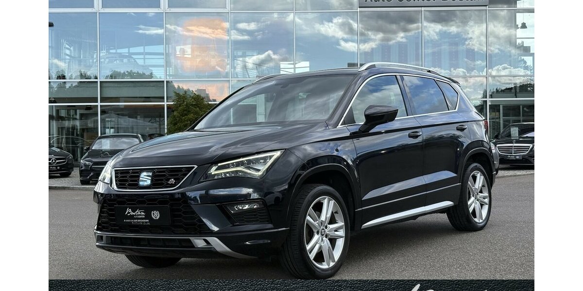Seat Ateca FR KAMERA/NAVI/CARPLAY/KEYLESS/SHZ/AHK/DSG 113.916 km 16.900 &euro; Villingen-Schwenningen 78054