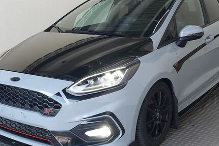 Ford Fiesta 75.300 km 17.560 &euro; Hamm 59067