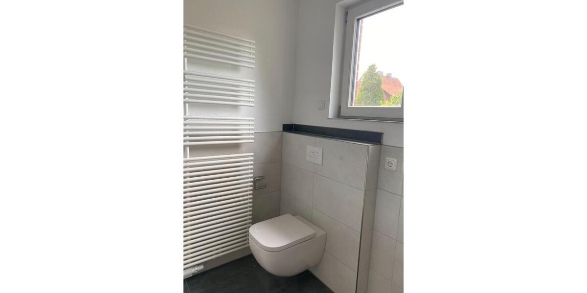 Einfamilienhaus Bergen - 5 Zimmer, 120 m&sup2;, 1.350&euro; | Angebot:26202206