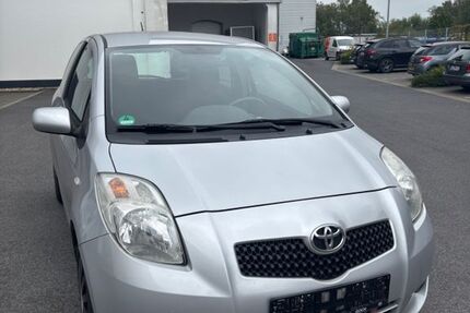 Toyota Yaris 171.393 km 3.199 &euro; Kranenburg 47559
