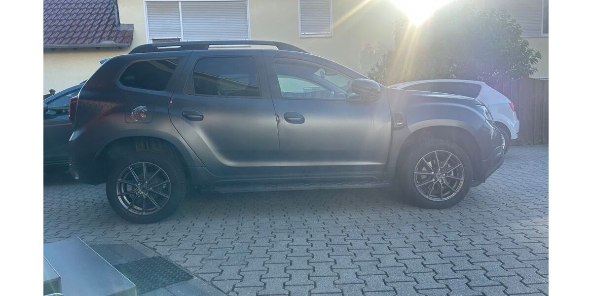Dacia Duster 29.820 km 19.950 &euro; Butzbach 35510