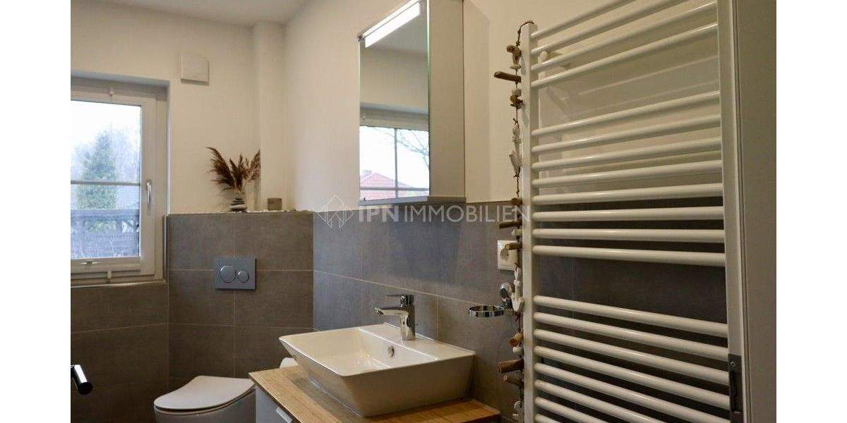 Bungalow Poppendorf - 4 Zimmer, 115 m&sup2;, 399.000&euro; | Angebot:25745654
